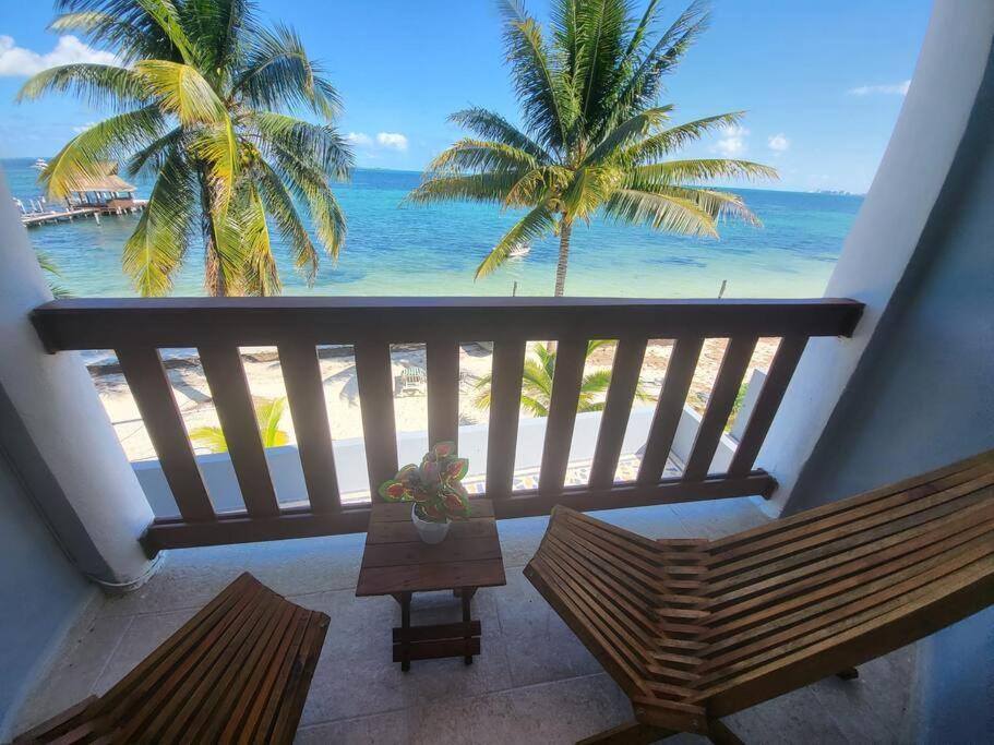 2 Rooms Apartment With Private Beach In Puerto Juarez Cancún Extérieur photo